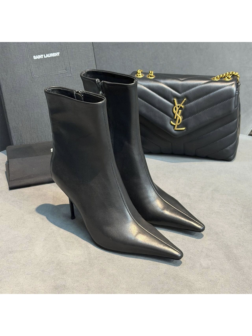 14 Женские ботильоны Saint Laurent чёрного цвета, артикул 338747