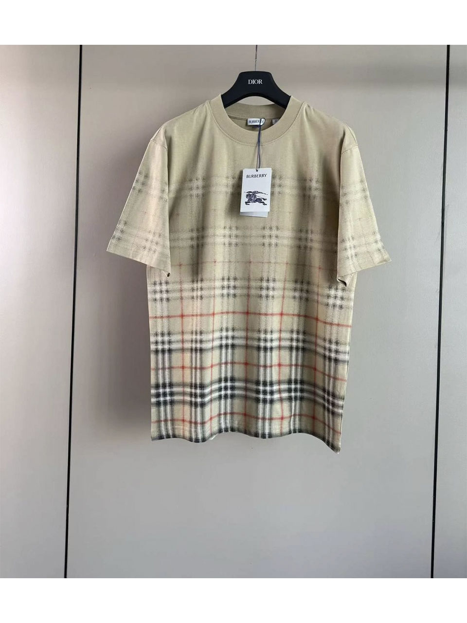 4 Футболка BURBERRY — изображение 1