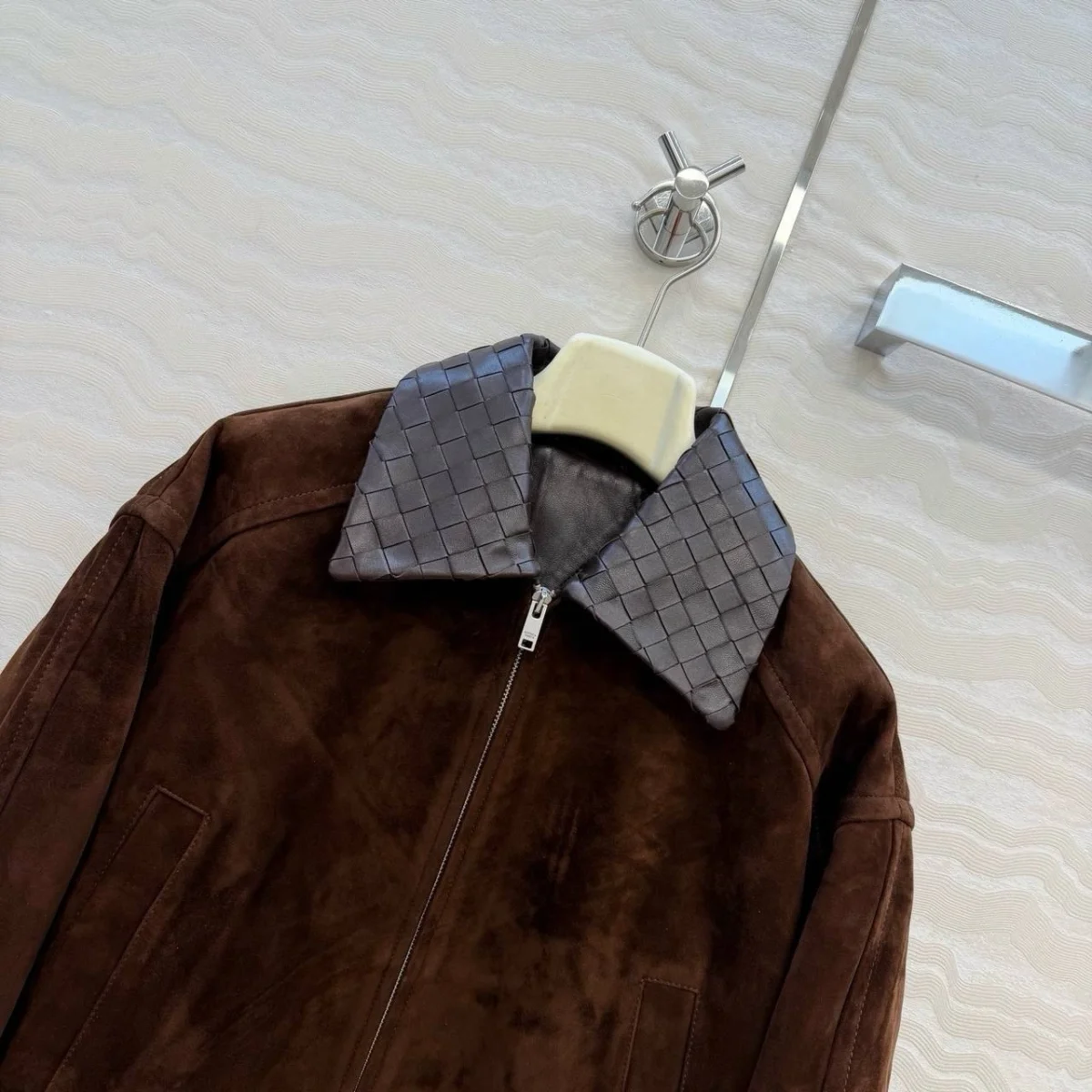 Кожаный бомбер BOTTEGA VENETA — изображение 4