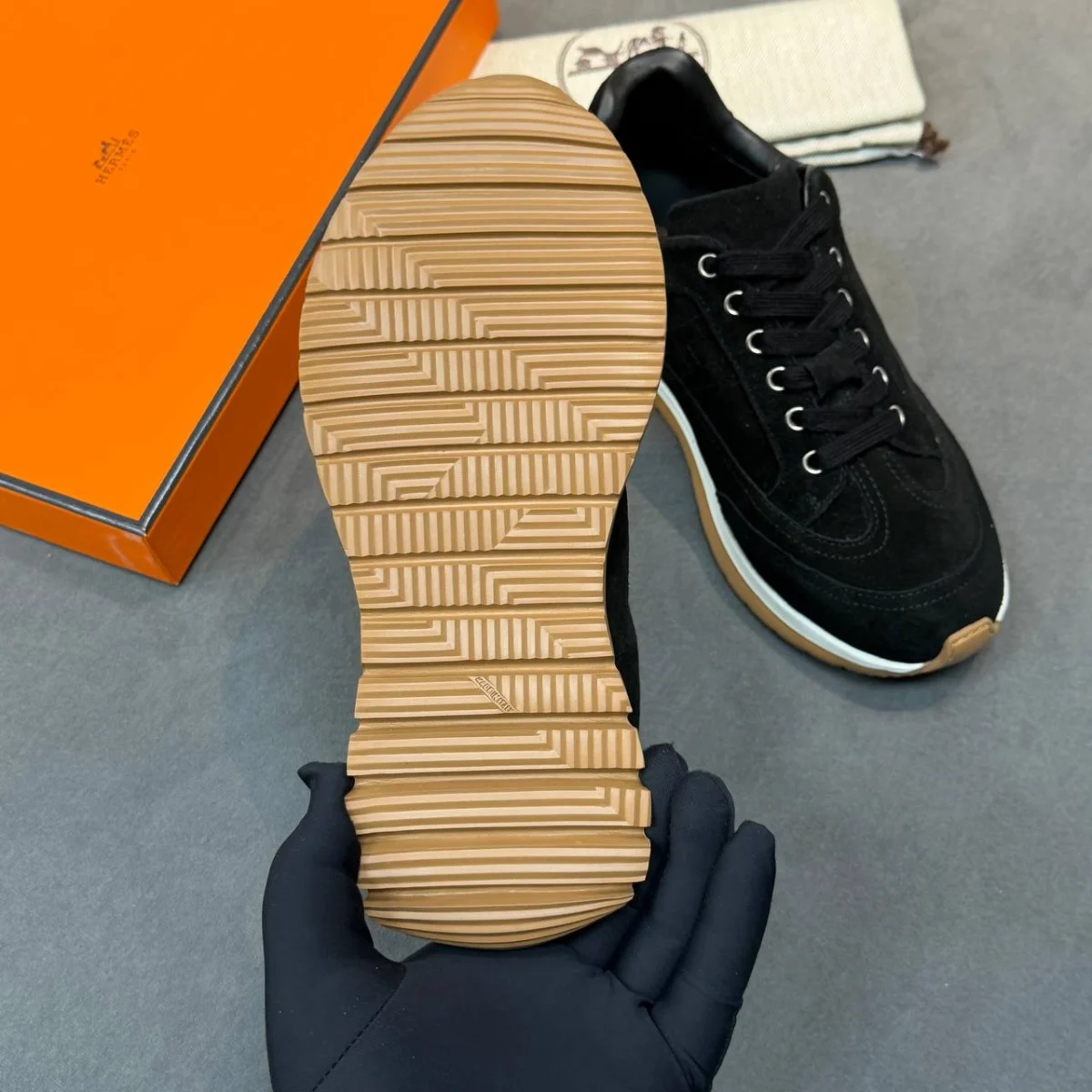 Кроссовки HERMES — изображение 7