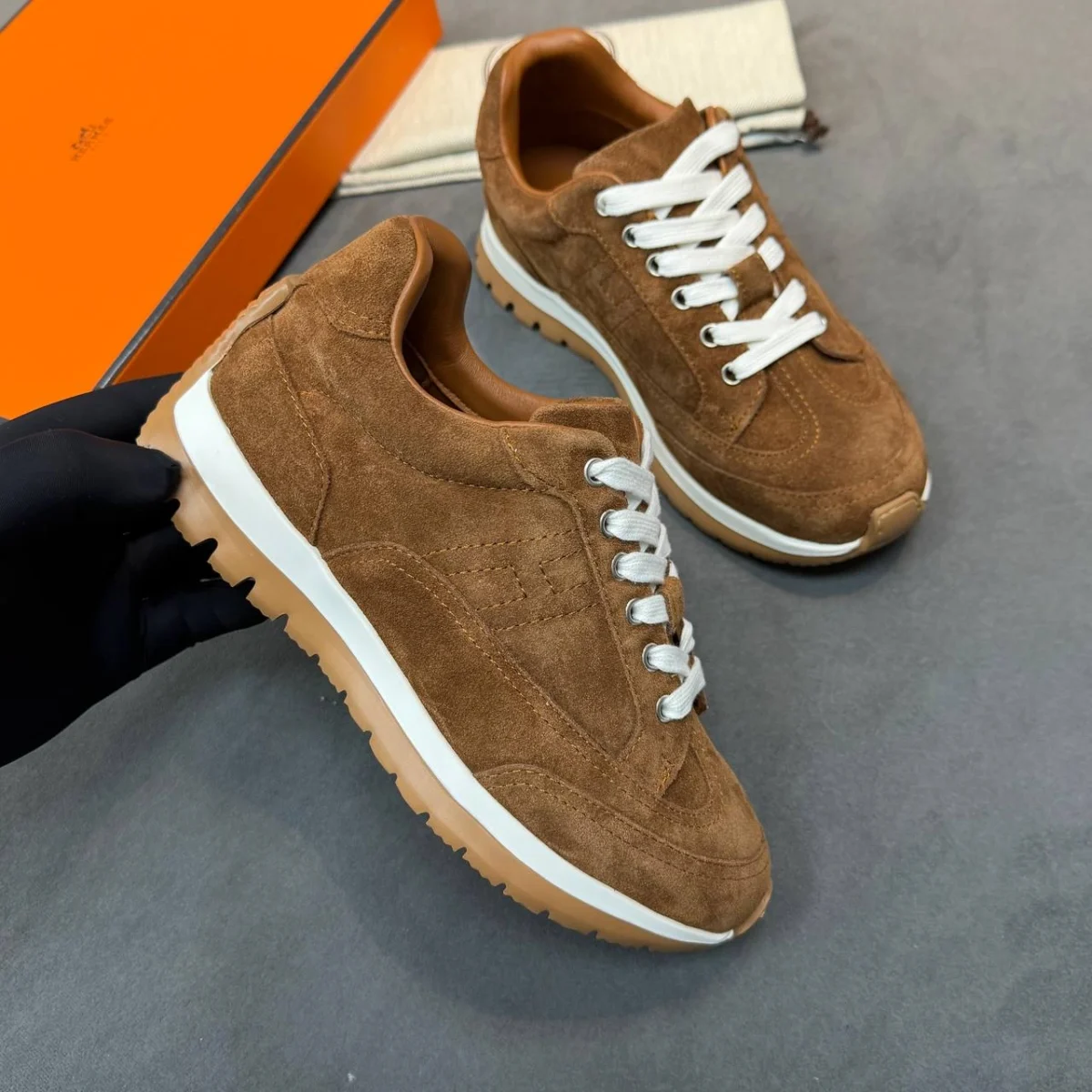 Кроссовки HERMES — изображение 3