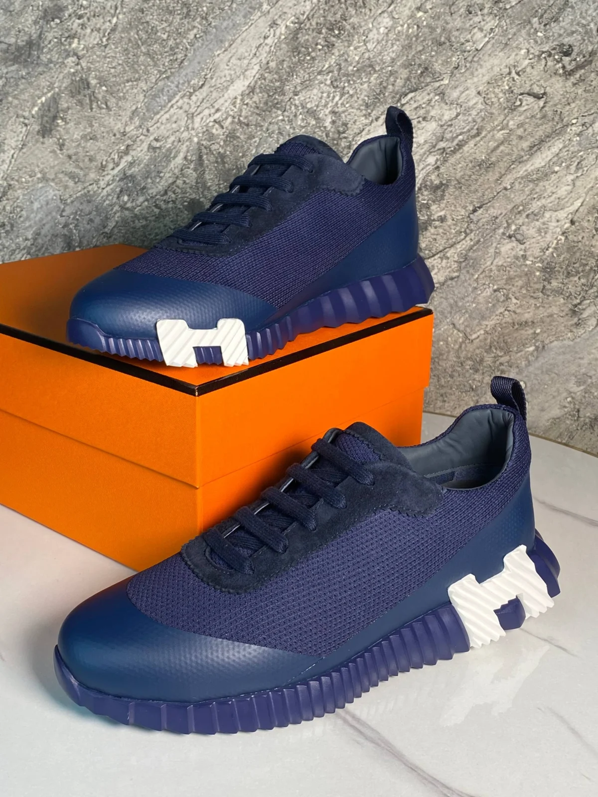 Кроссовки HERMES — изображение 2