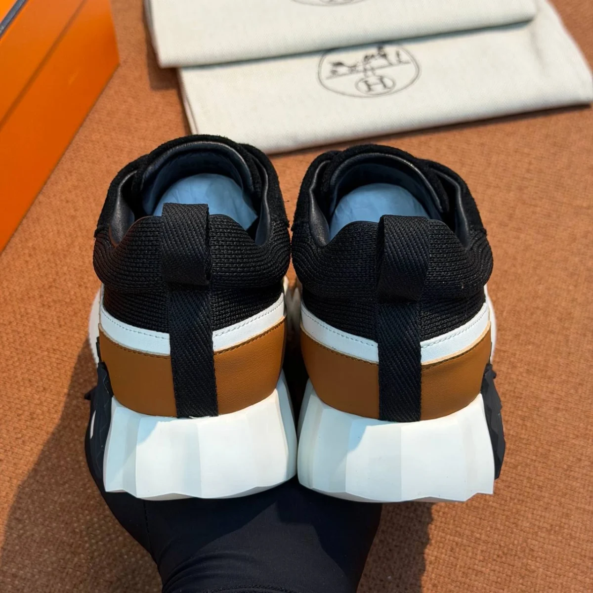 Кроссовки HERMES — изображение 6