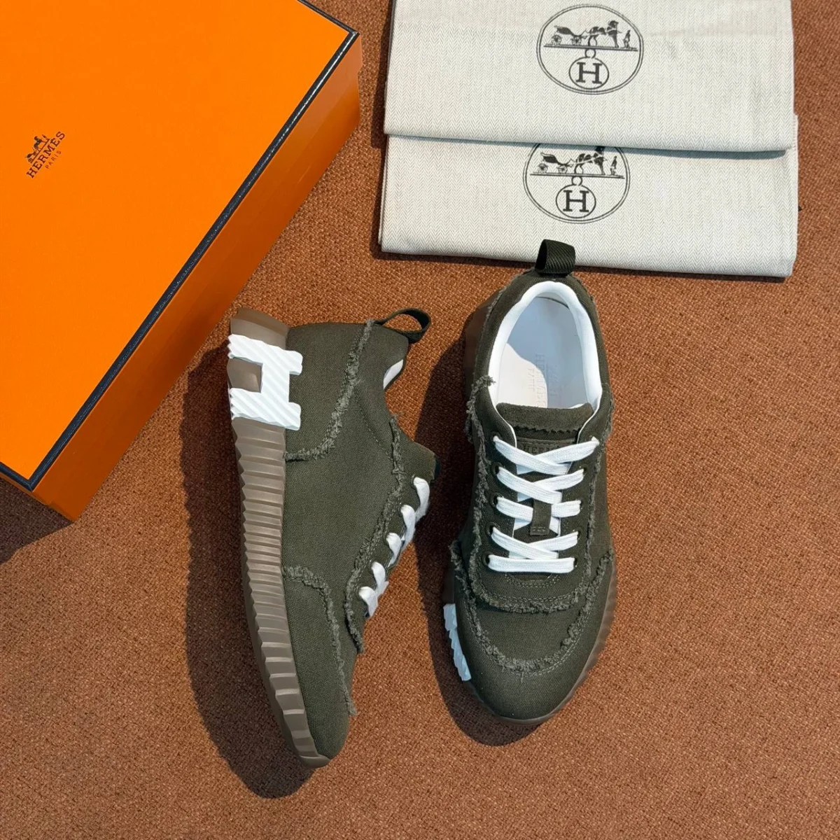 Кроссовки HERMES — изображение 4