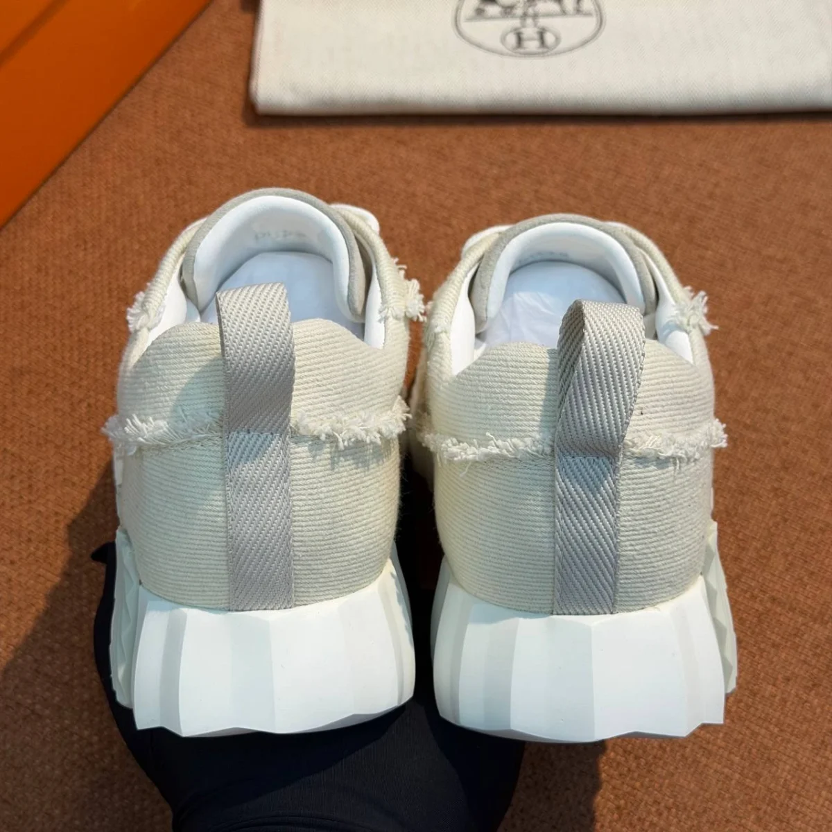 Кроссовки HERMES — изображение 7