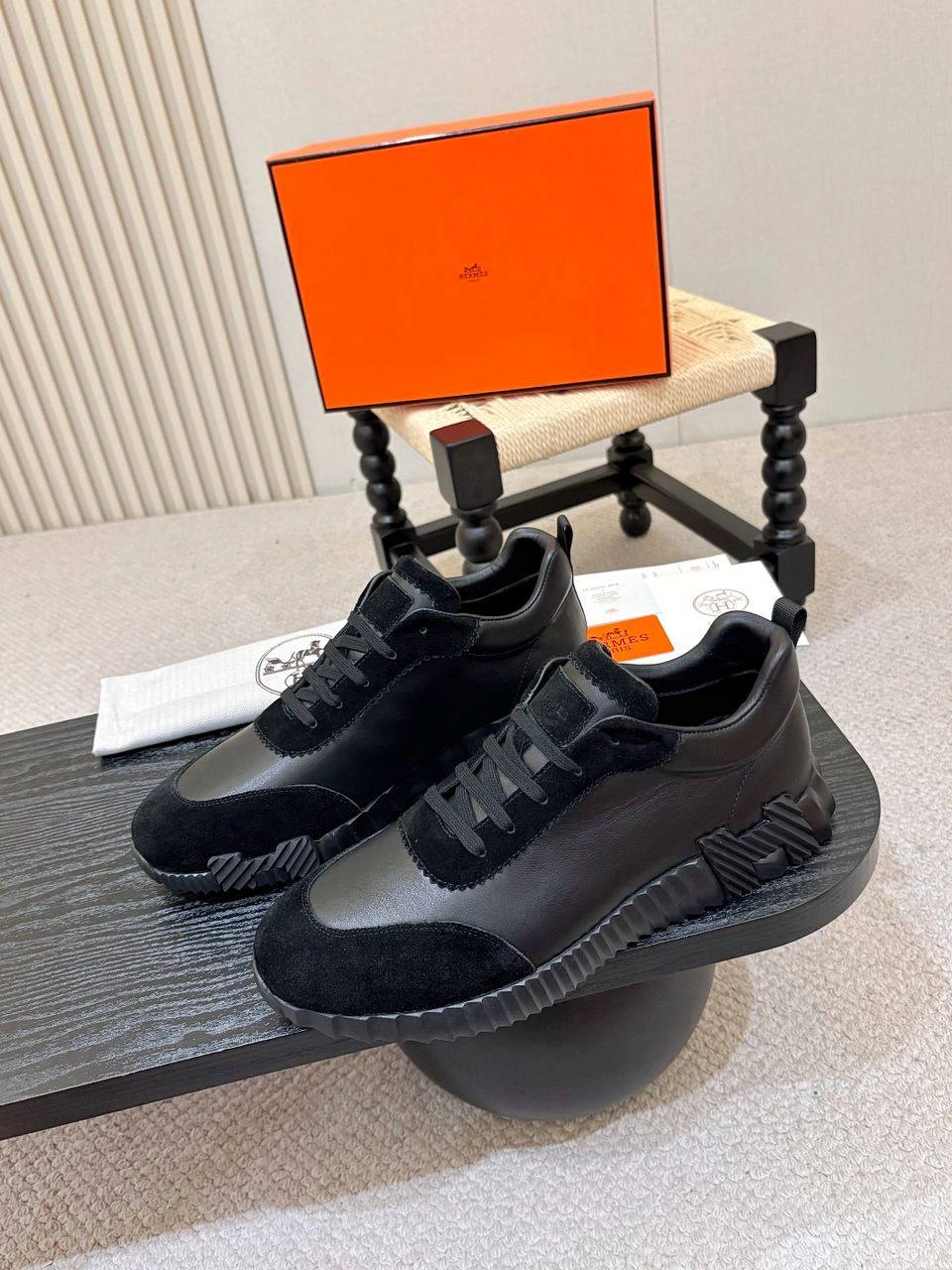 photo_2026-02-19_16-54-59 Кроссовки HERMES — изображение 1