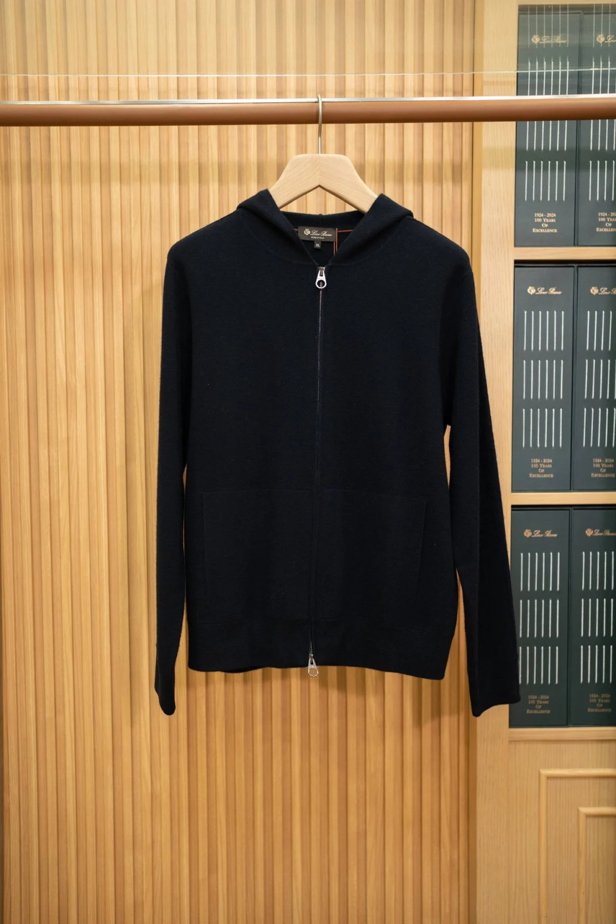 Спортивный костюм LORO PIANA — изображение 2