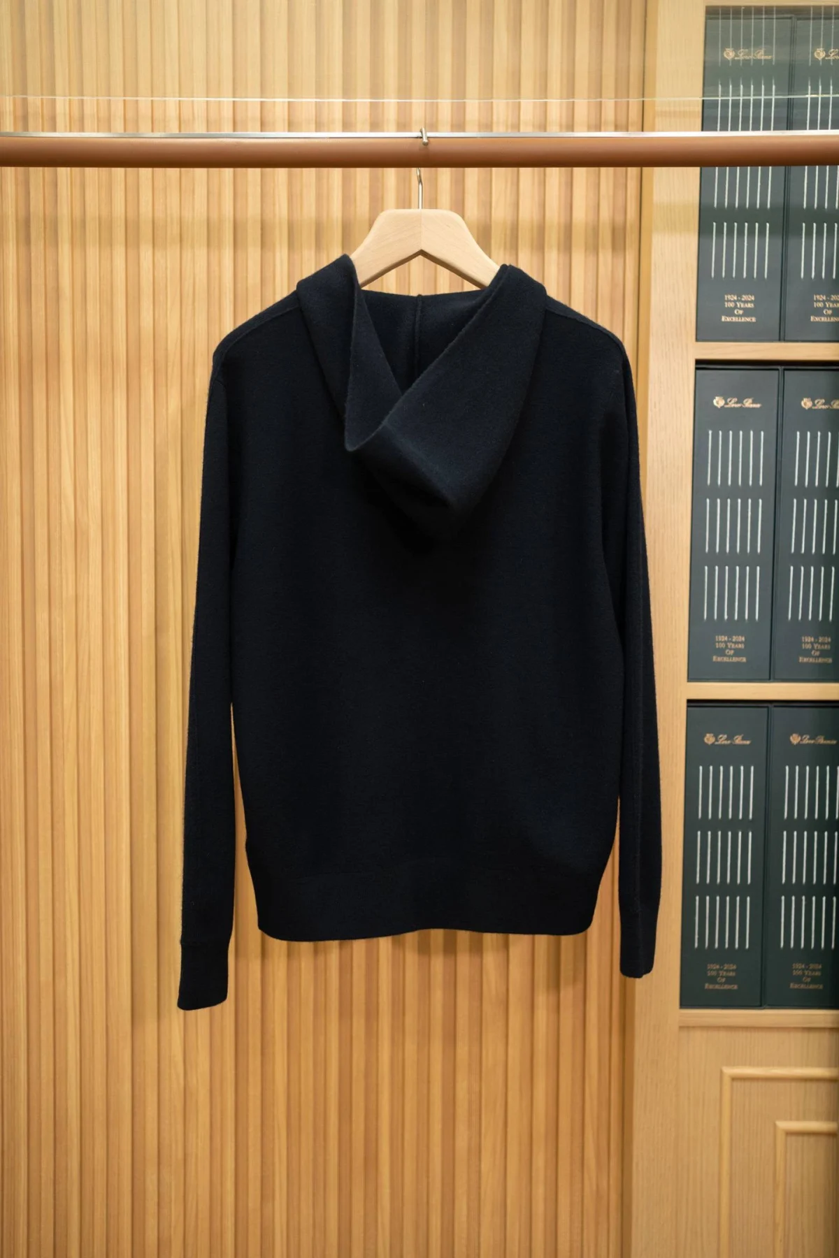 Спортивный костюм LORO PIANA — изображение 3