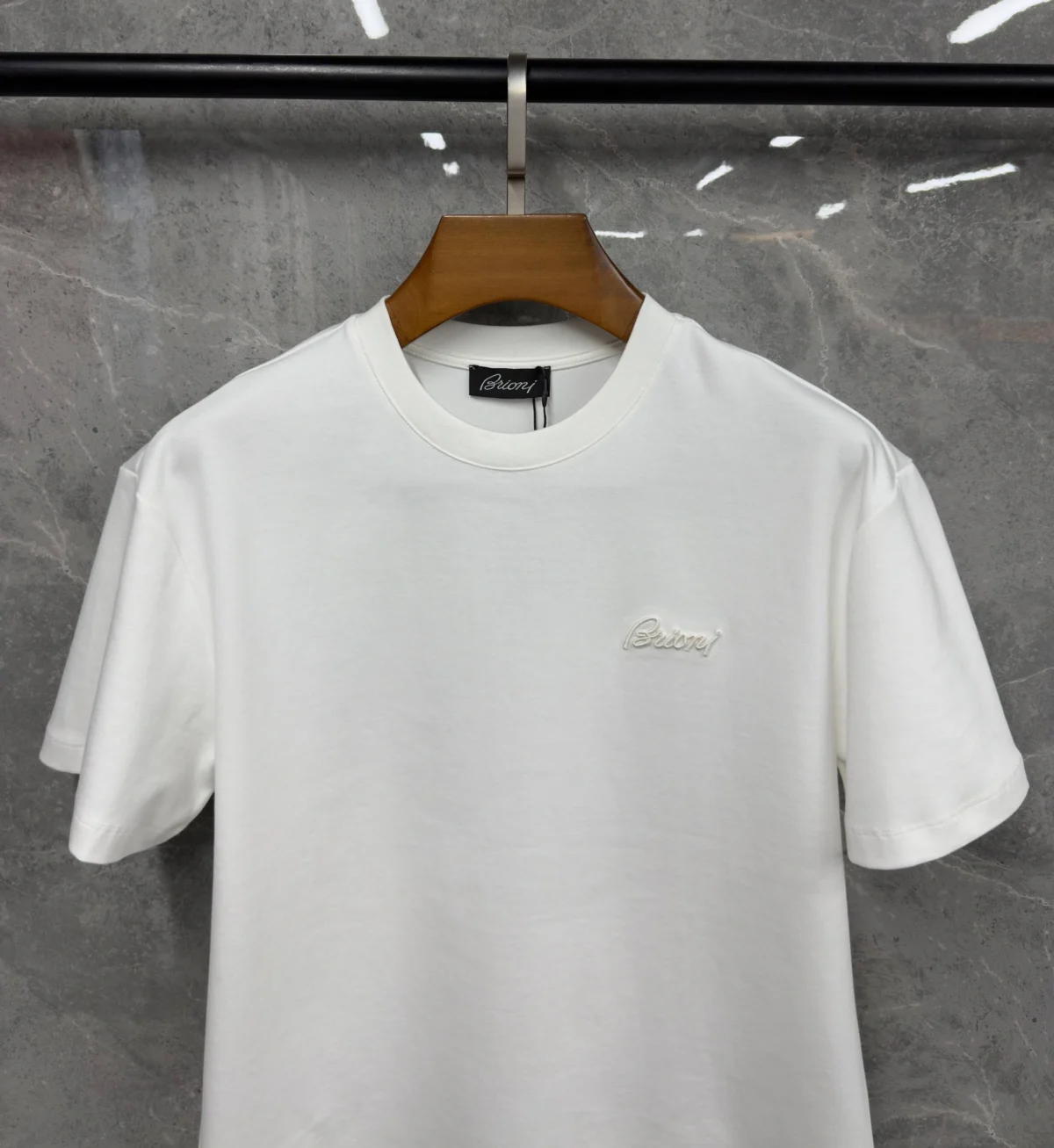 Футболка BRIONI — изображение 3