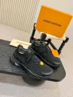 Кроссовки LOUIS VUITTON — изображение 3