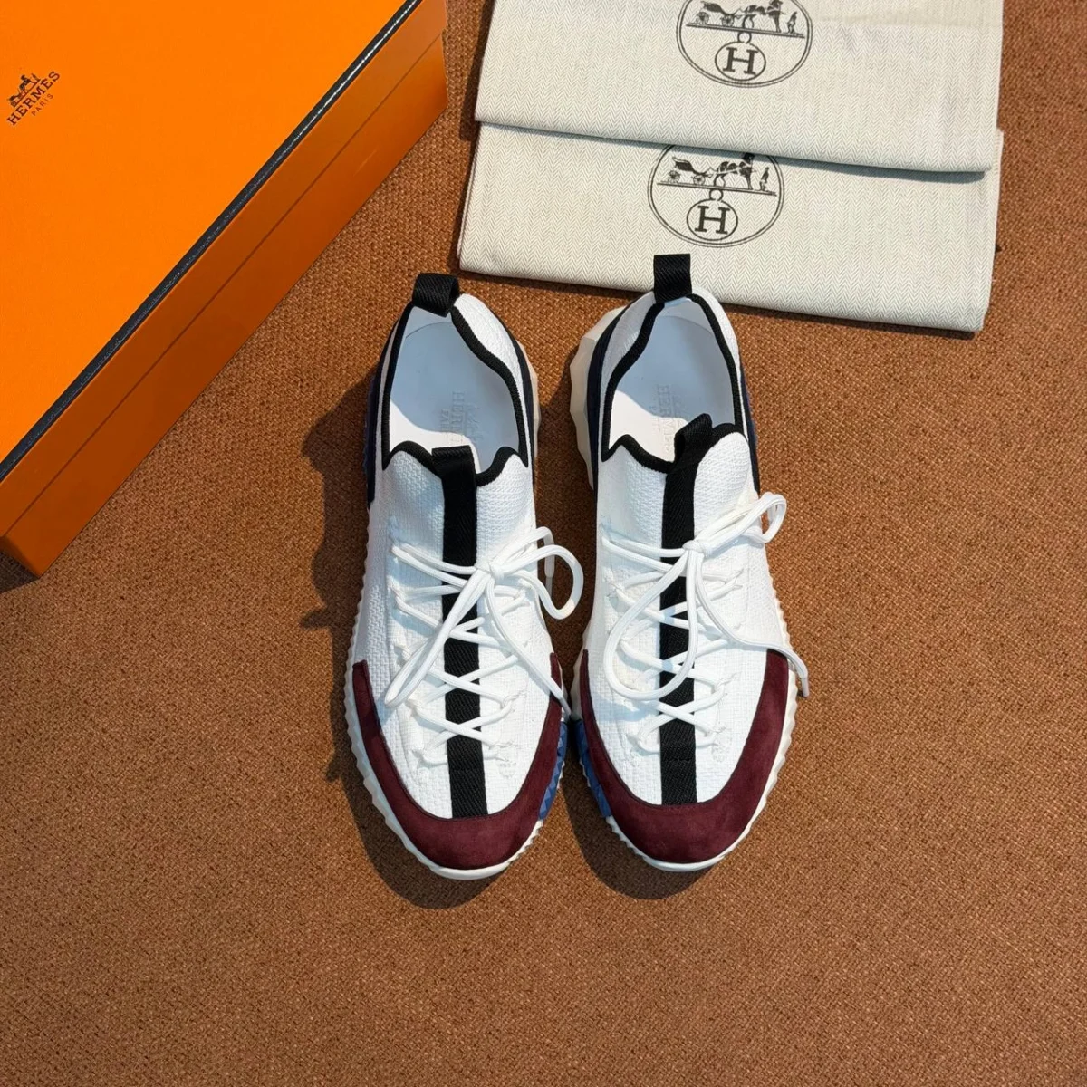 Кроссовки HERMES — изображение 3
