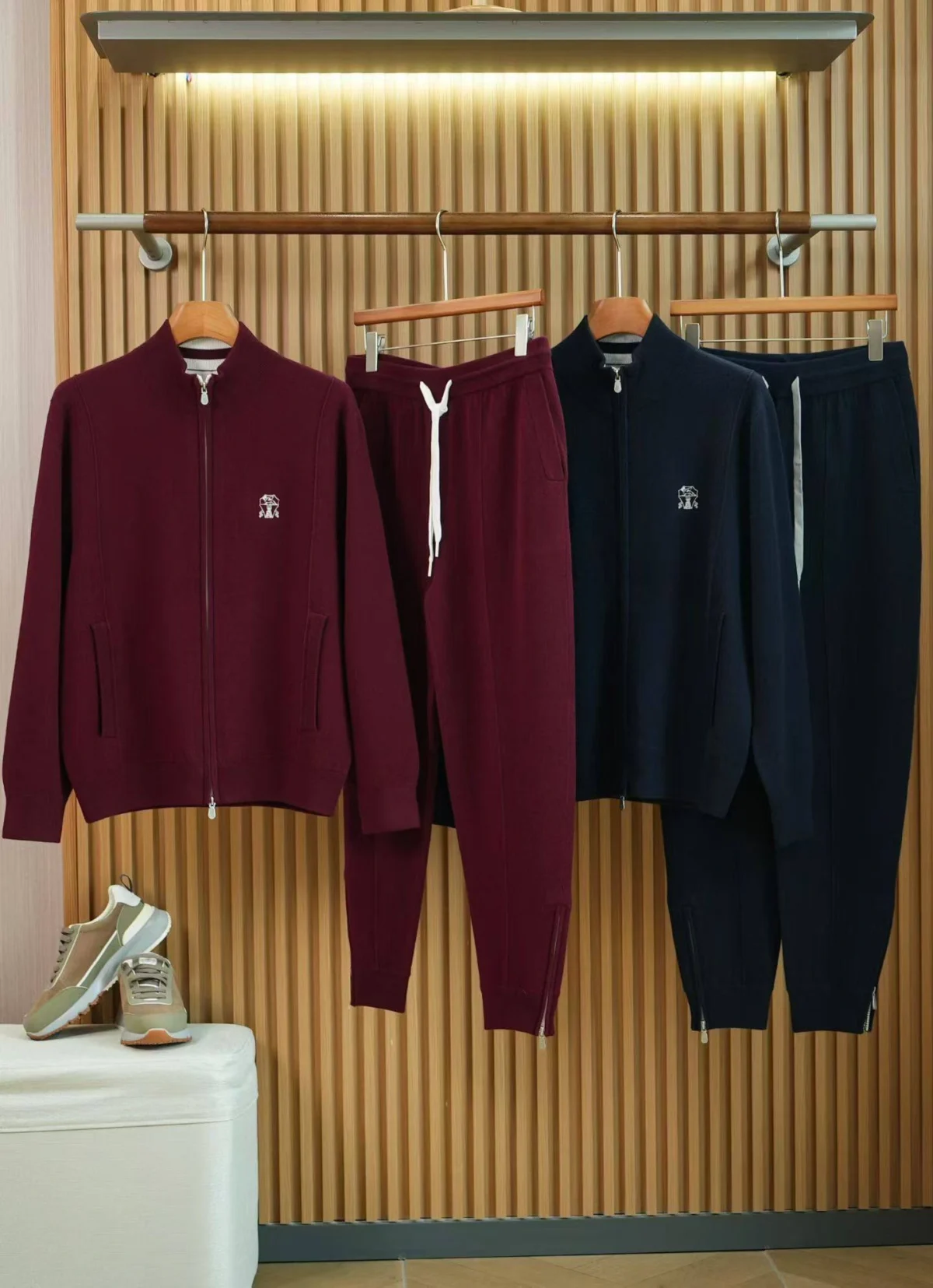 Cпортивный костюм BRUNELLO CUCINELLI — изображение 2