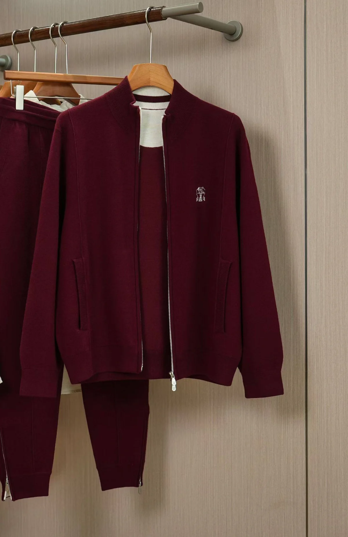 Cпортивный костюм BRUNELLO CUCINELLI — изображение 3