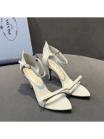 Женские босоножки Prada белого цвета, артикул 340179