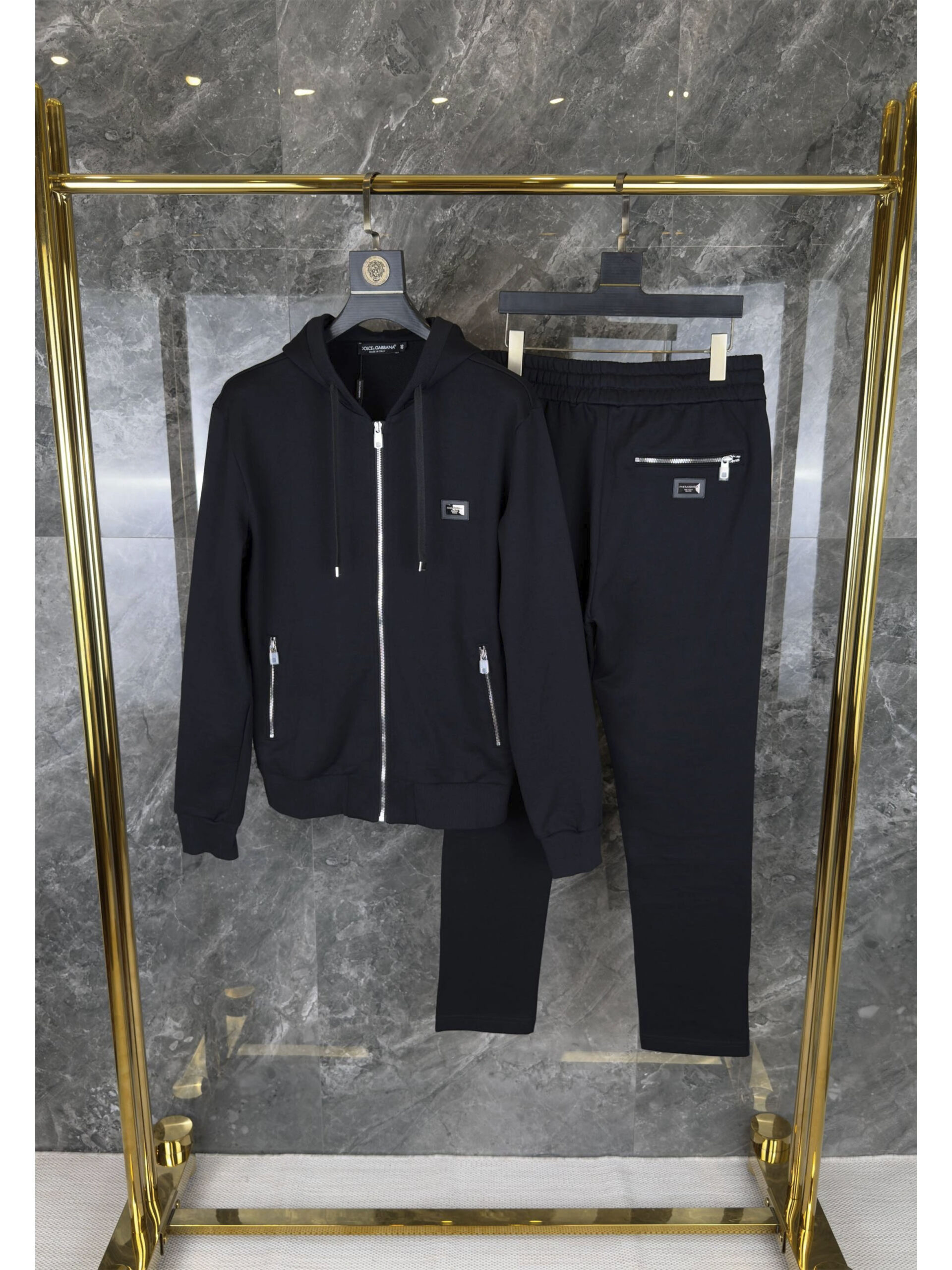 4 Спортивный костюм DOLCE GABBANA — изображение 1