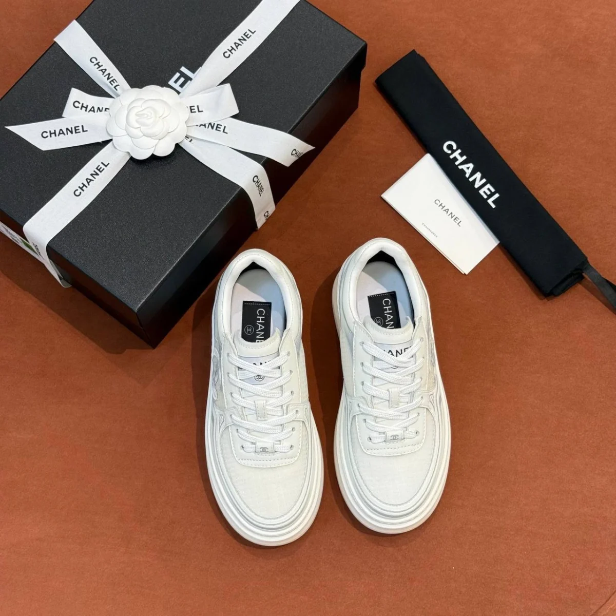 Кроссовки CHANEL — изображение 2