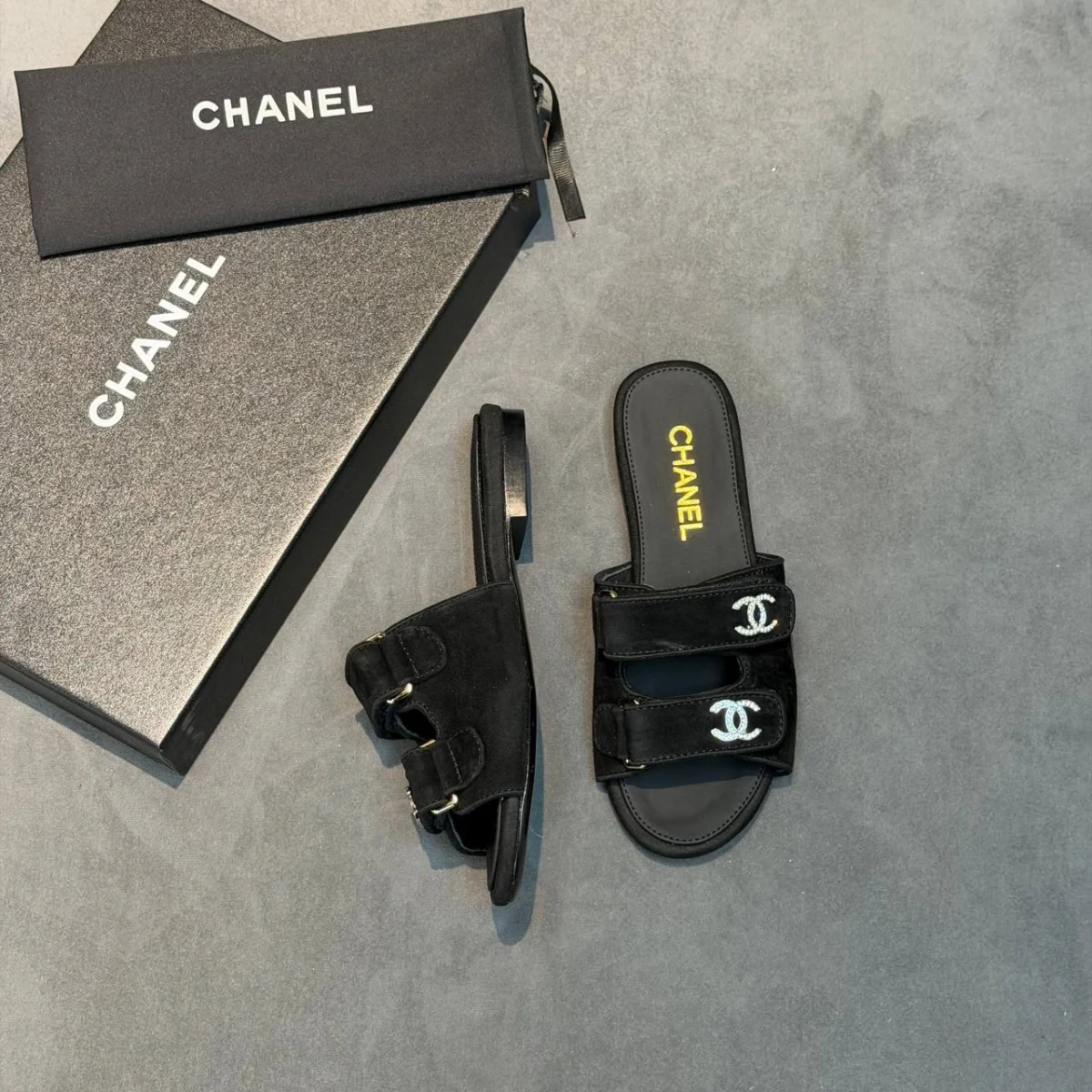 Шлепанцы CHANEL — изображение 5