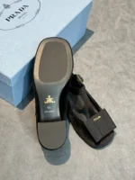 Женские туфли Prada чёрного цвета, артикул 339909 — фото 8