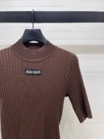 Женская футболка Miu Miu коричневого цвета, артикул 339998 — фото 4
