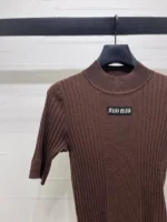 Женская футболка Miu Miu коричневого цвета, артикул 339998 — фото 2