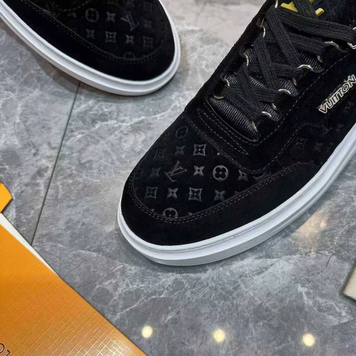 Кеды LOUIS VUITTON — изображение 5
