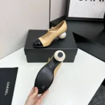 Женские туфли Chanel бежевого цвета, артикул 340304 — фото 9