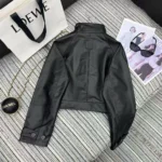 Женская кожаная куртка Loewe чёрного цвета, артикул 340428 — фото 3