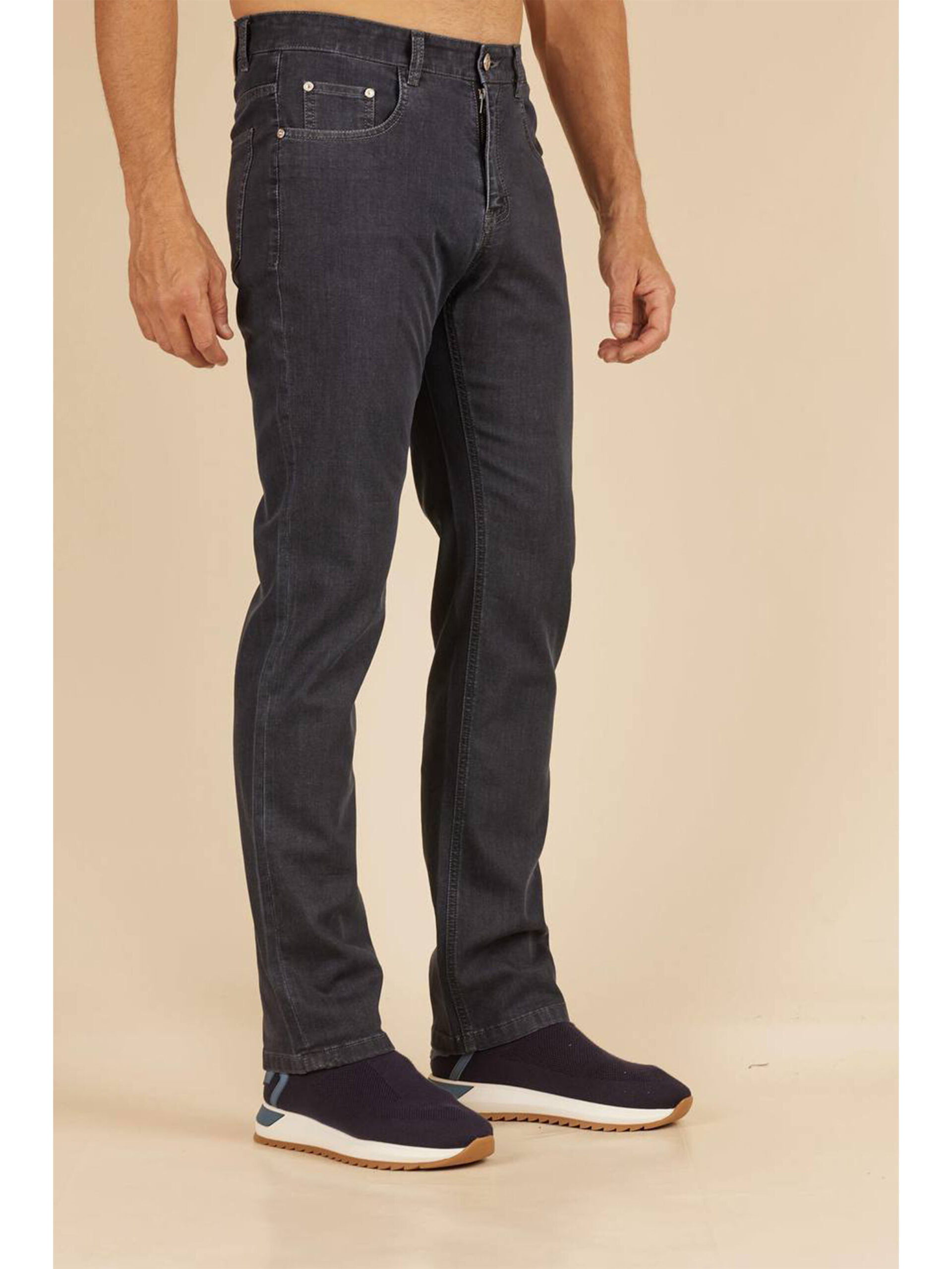 16 Джинсы BRIONI — изображение 1