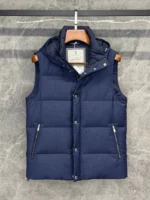 Мужская безрукавка Brunello Cucinelli синего цвета, артикул 340852