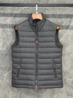 Мужская безрукавка Kiton серого цвета, артикул 340986