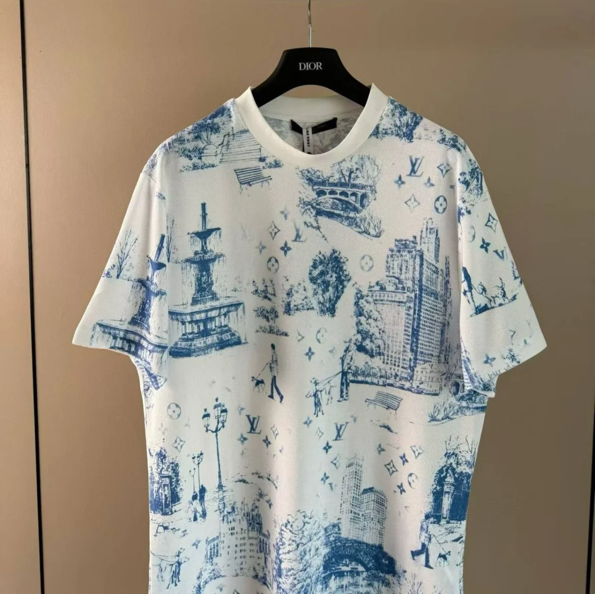 Футболка LOUIS VUITTON — изображение 4