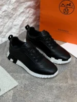 Мужские кроссовки Hermes чёрного цвета, артикул 341110