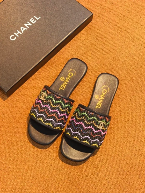 Шлепанцы CHANEL