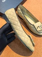 Женские балетки Chanel бежевого цвета, артикул 341879 — фото 5