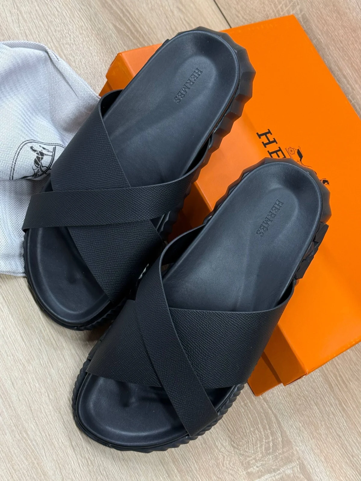 Шлепанцы HERMES — изображение 2