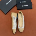 Женские балетки Chanel белого цвета, артикул 342118 — фото 4