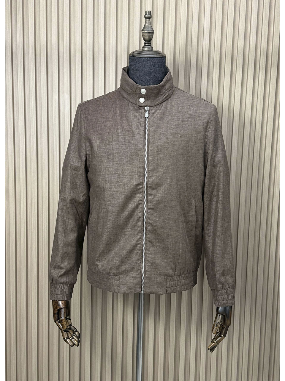 10 Ветровка BRUNELLO CUCINELLI — изображение 1