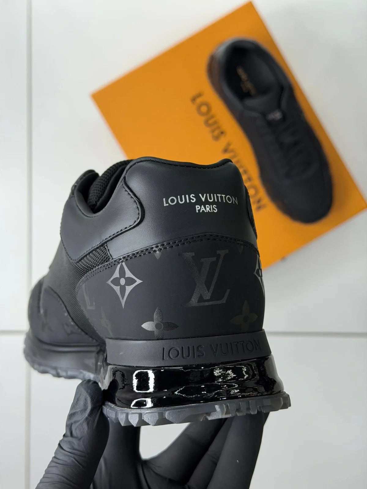 Кроссовки LOUIS VUITTON — изображение 4