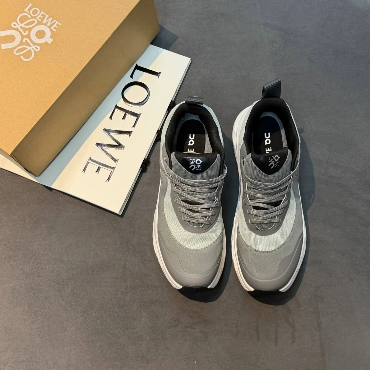 Кроссовки LOEWE & NET-A-PORTER — изображение 2