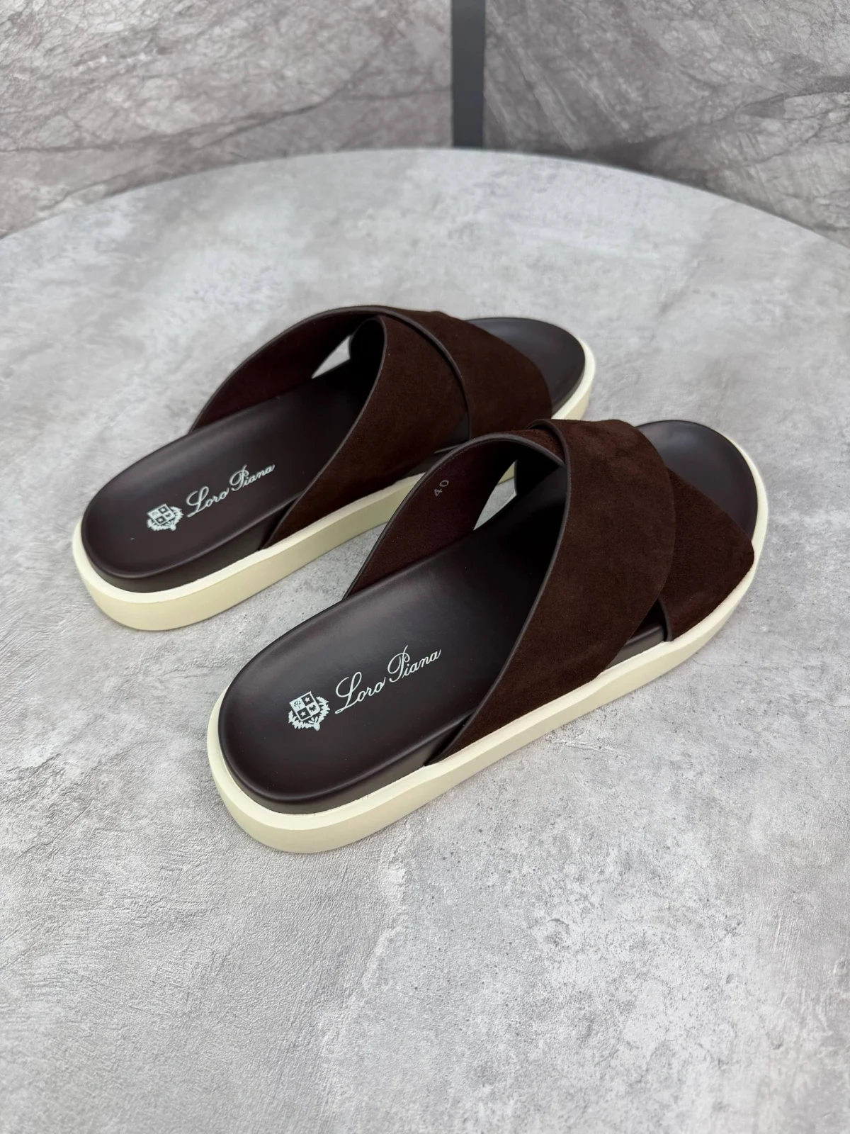 Шлепанцы LORO PIANA — изображение 3