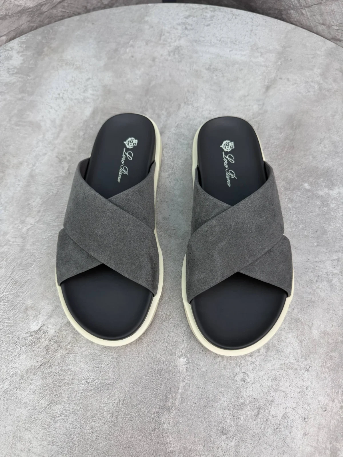 Шлепанцы LORO PIANA — изображение 2
