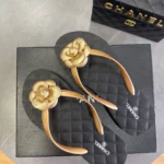 Женские шлепанцы Chanel чёрного цвета, артикул 342826 — фото 4