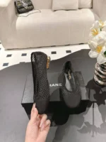 Женские балетки Chanel чёрного цвета, артикул 342829 — фото 4