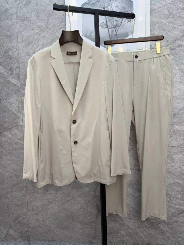 Костюм LORO PIANA