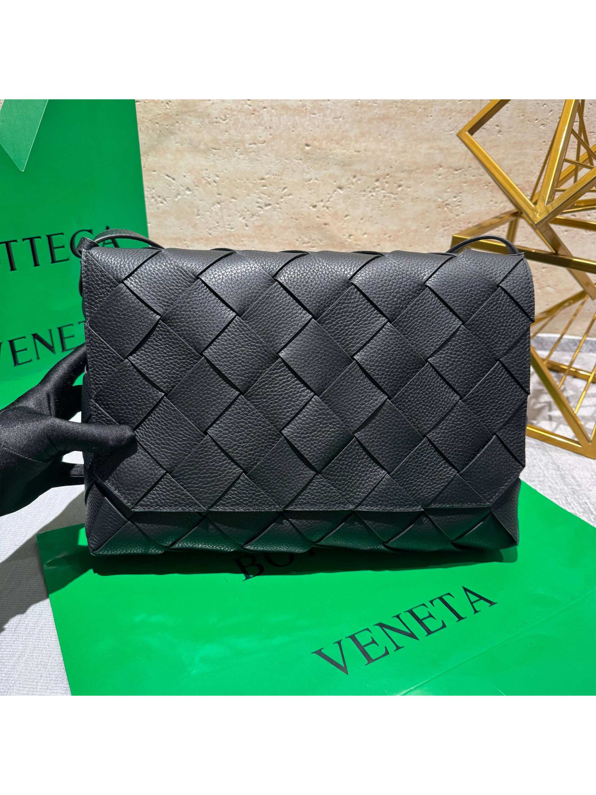 1 Сумка мессенджер BOTTEGA VENETA — изображение 1