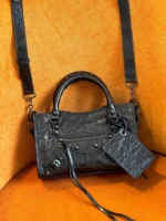 Женская сумка Balenciaga чёрного цвета, артикул 344247