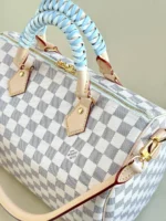 Женская дорожная сумка Louis Vuitton белого цвета, артикул 344253 — фото 3