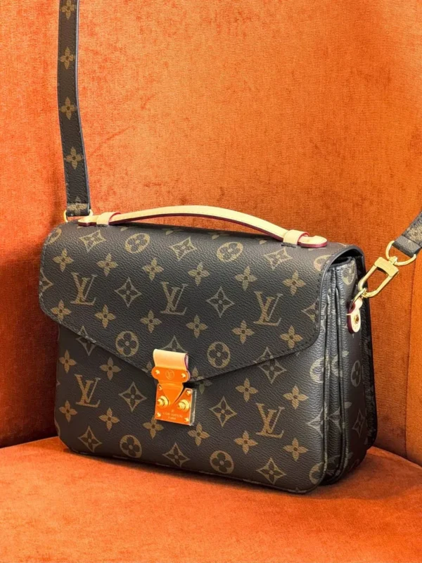 Сумка LOUIS VUITTON