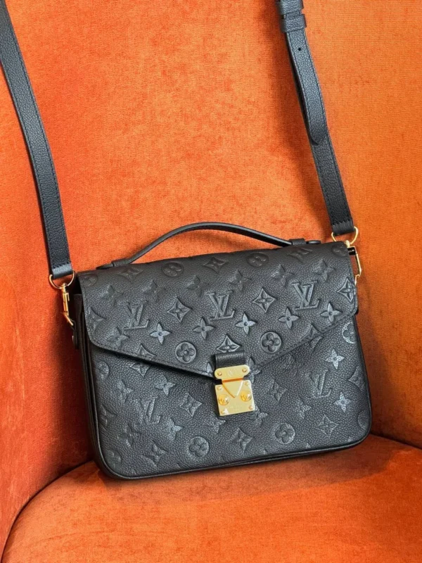 Сумка LOUIS VUITTON