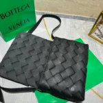 Сумка мессенджер BOTTEGA VENETA — изображение 5